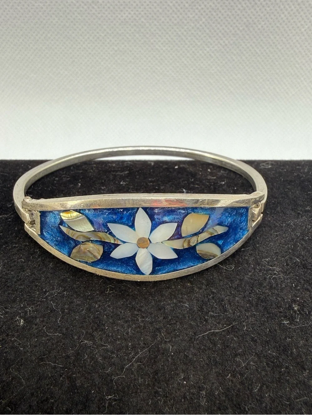 Vintage Mexico Alpaca Silver Abalone Inlay Flower Bangle Bracelet
